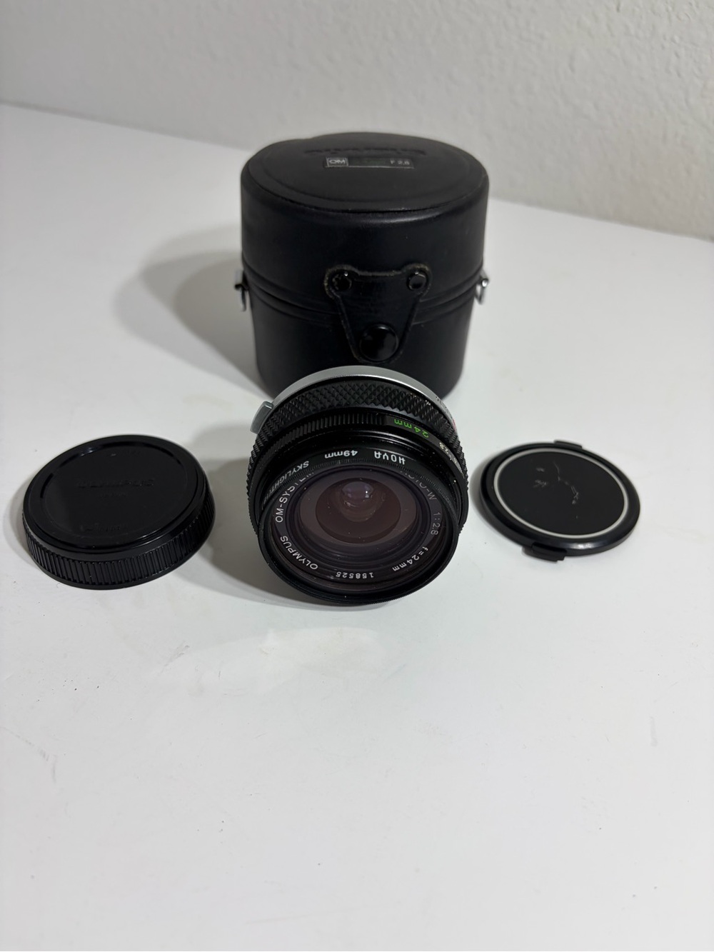 Olympus 24mm F2.8 Lens with Case